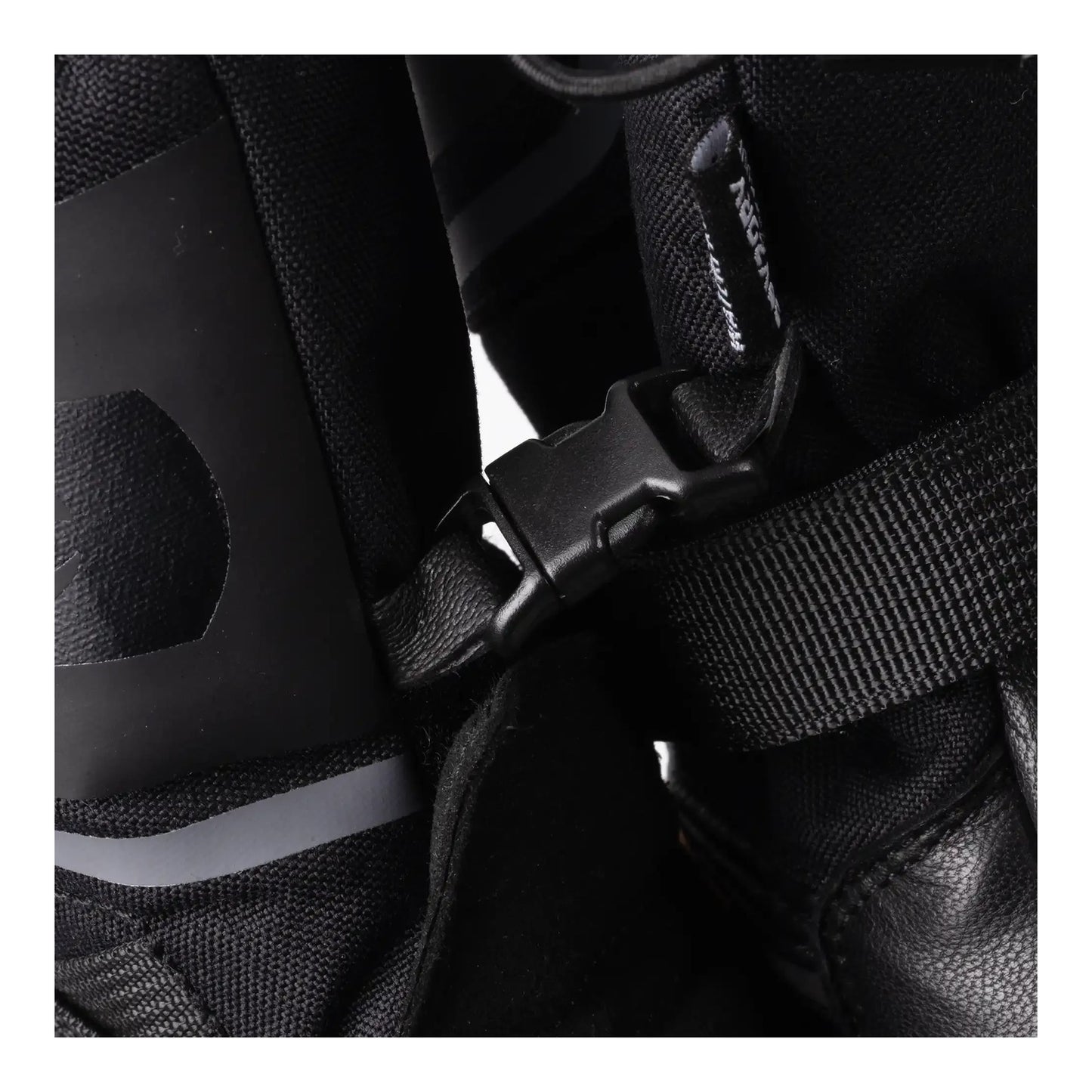 Oxford Montreal 5.0 Dry2Dry Glove - Stealth Black