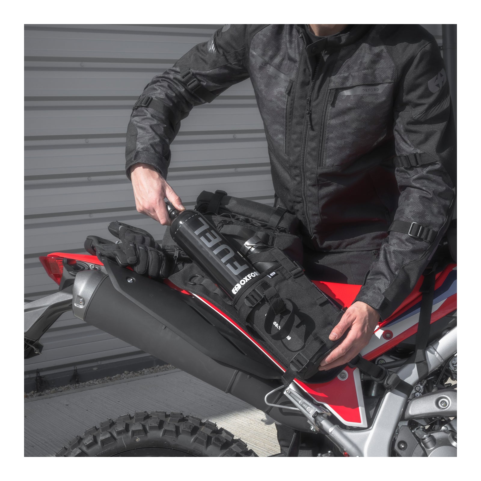 Oxford Nomad B2 Bottlestash